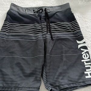 Mens Hurley board shorts size 29.